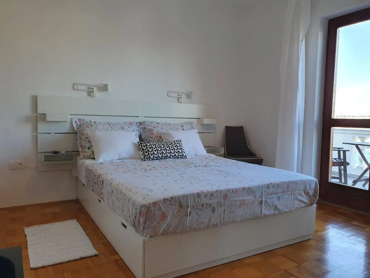 Room Novakovic Biograd Na Moru