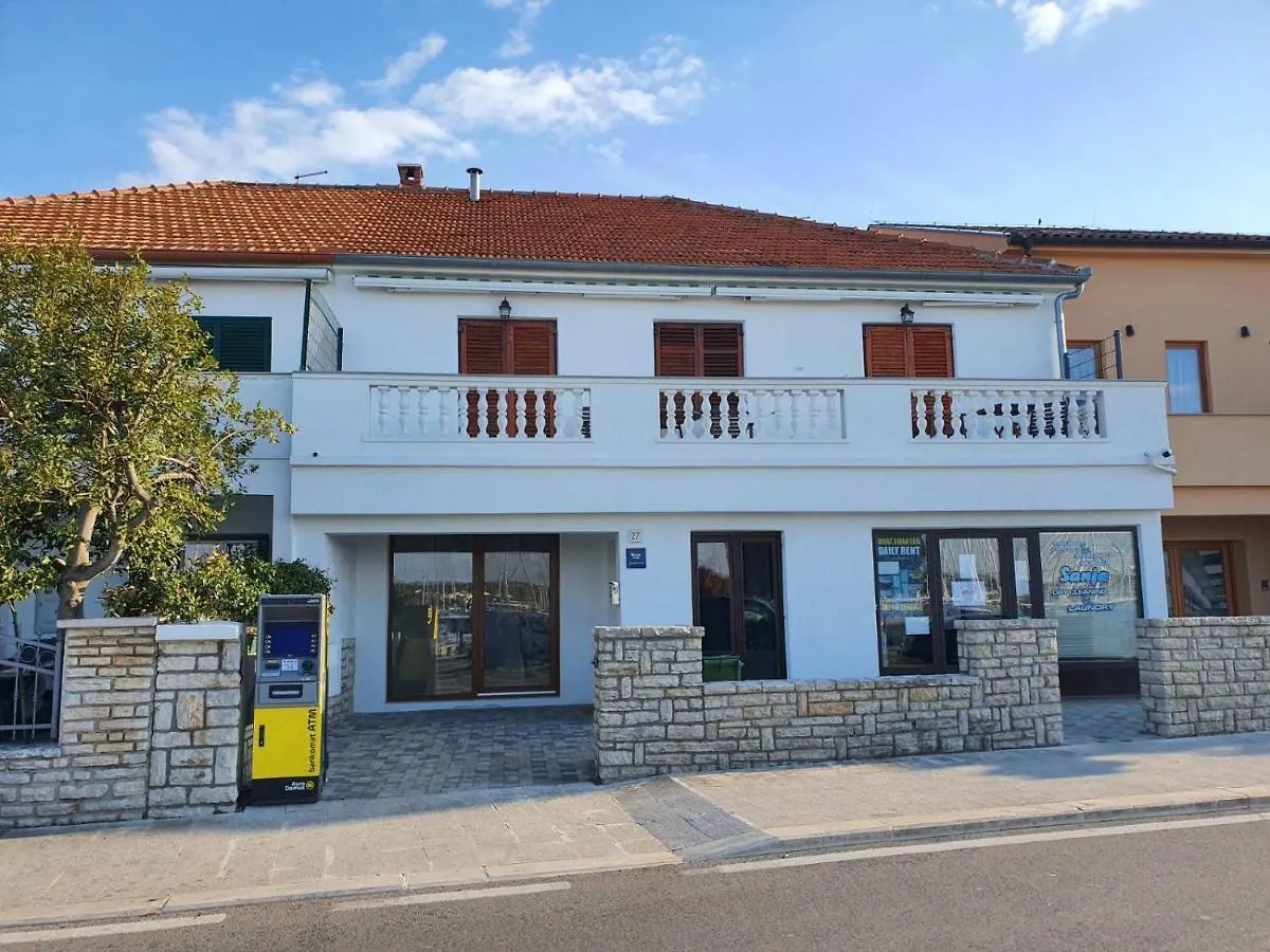 Room Novakovic Biograd Na Moru
