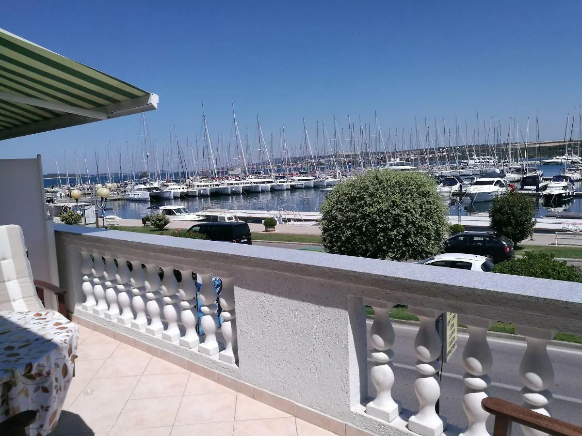 Room Novakovic Biograd Na Moru Pensjonat