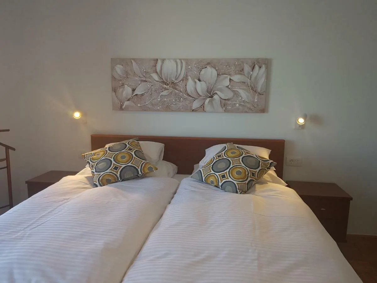Room Novakovic Biograd Na Moru 3*,  Chorwacja